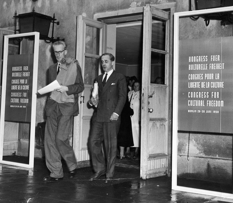 Józef Czapski i Jerzy Giedroyc w czasie obrad Kongresu Wolności Kultury, Berlin, czerwiec 1950, fot. ze zbiorów Instytuty Literackiego